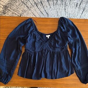 Beautiful Bright Navy top!